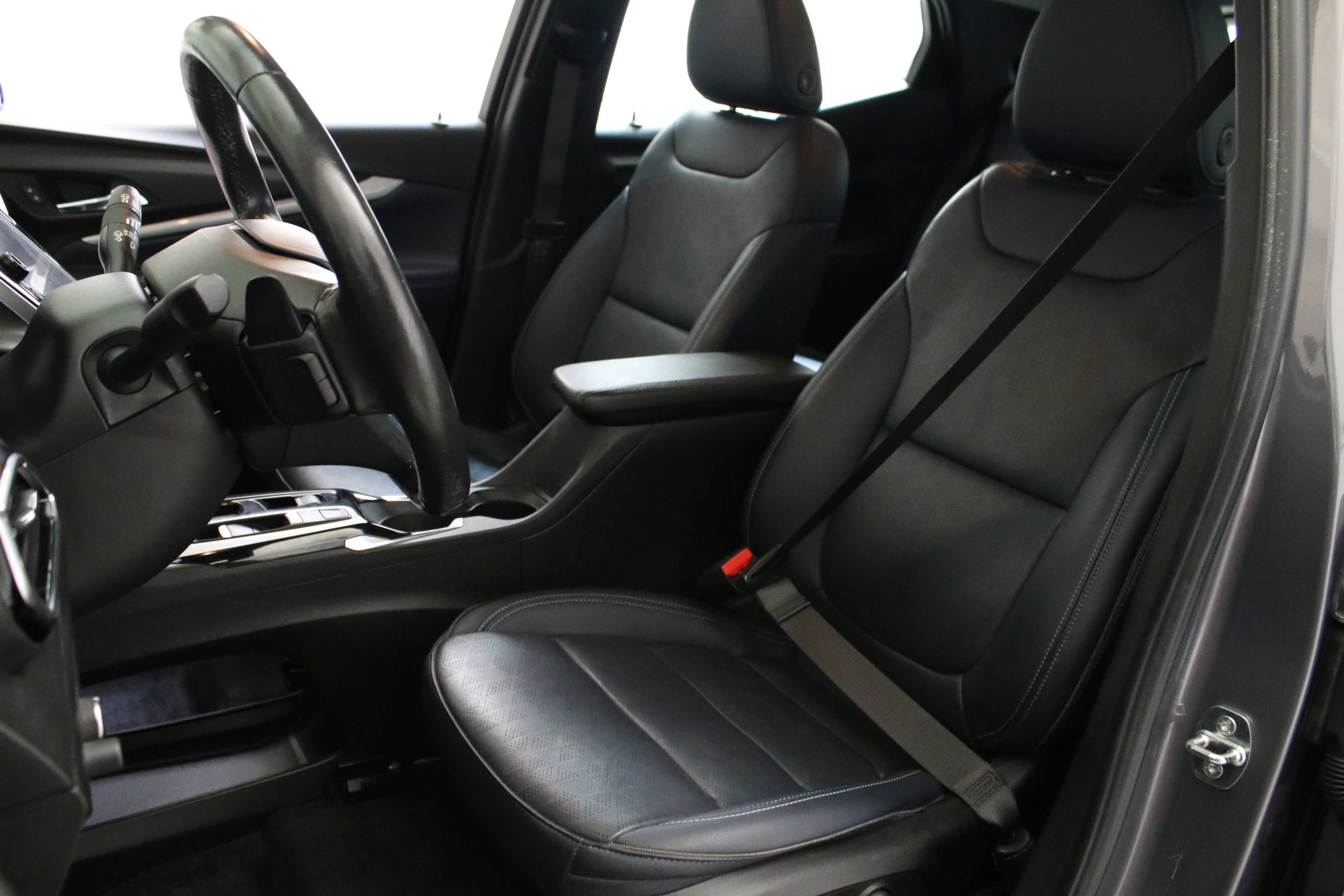 Used 2023 Chevrolet Bolt EUV LT w/ Convenience Package image 24