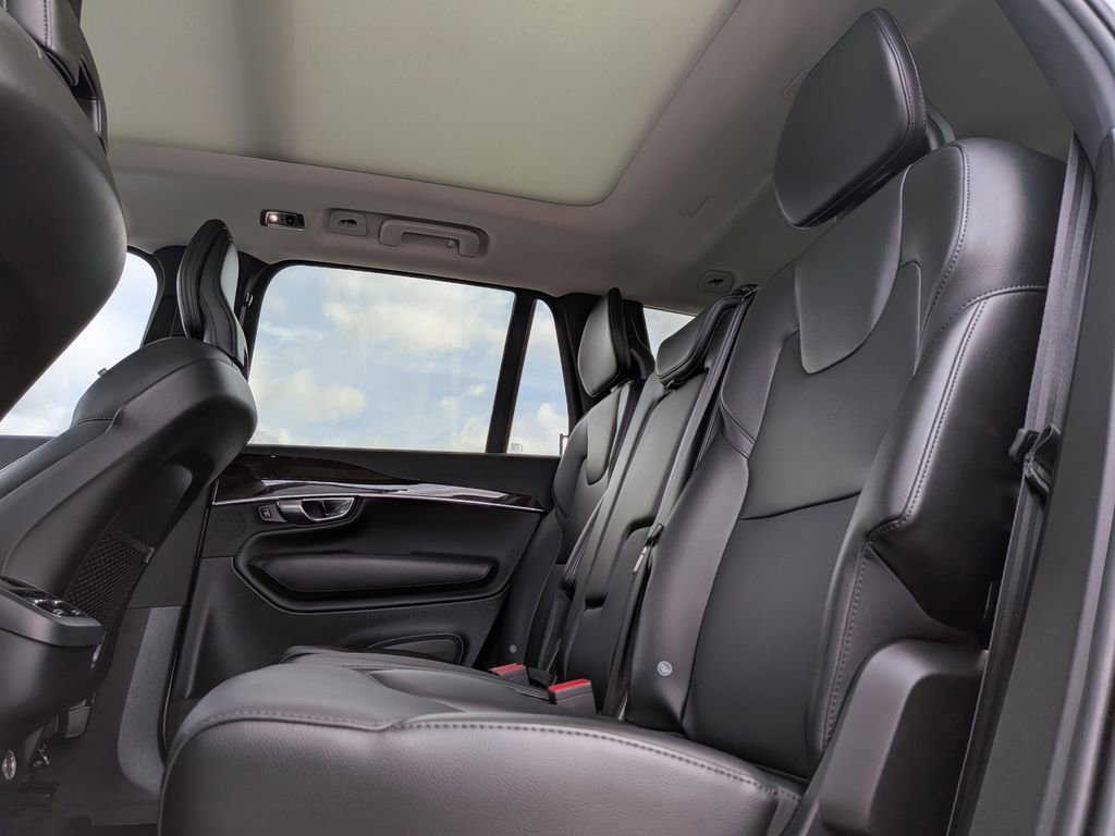 Used 2019 Volvo XC90 T5 Momentum w/ Protection Package Premier image 27