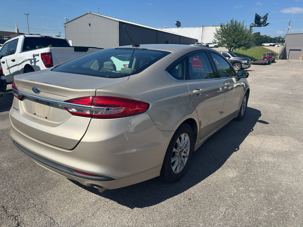 Used 2017 Ford Fusion S FWD image 3