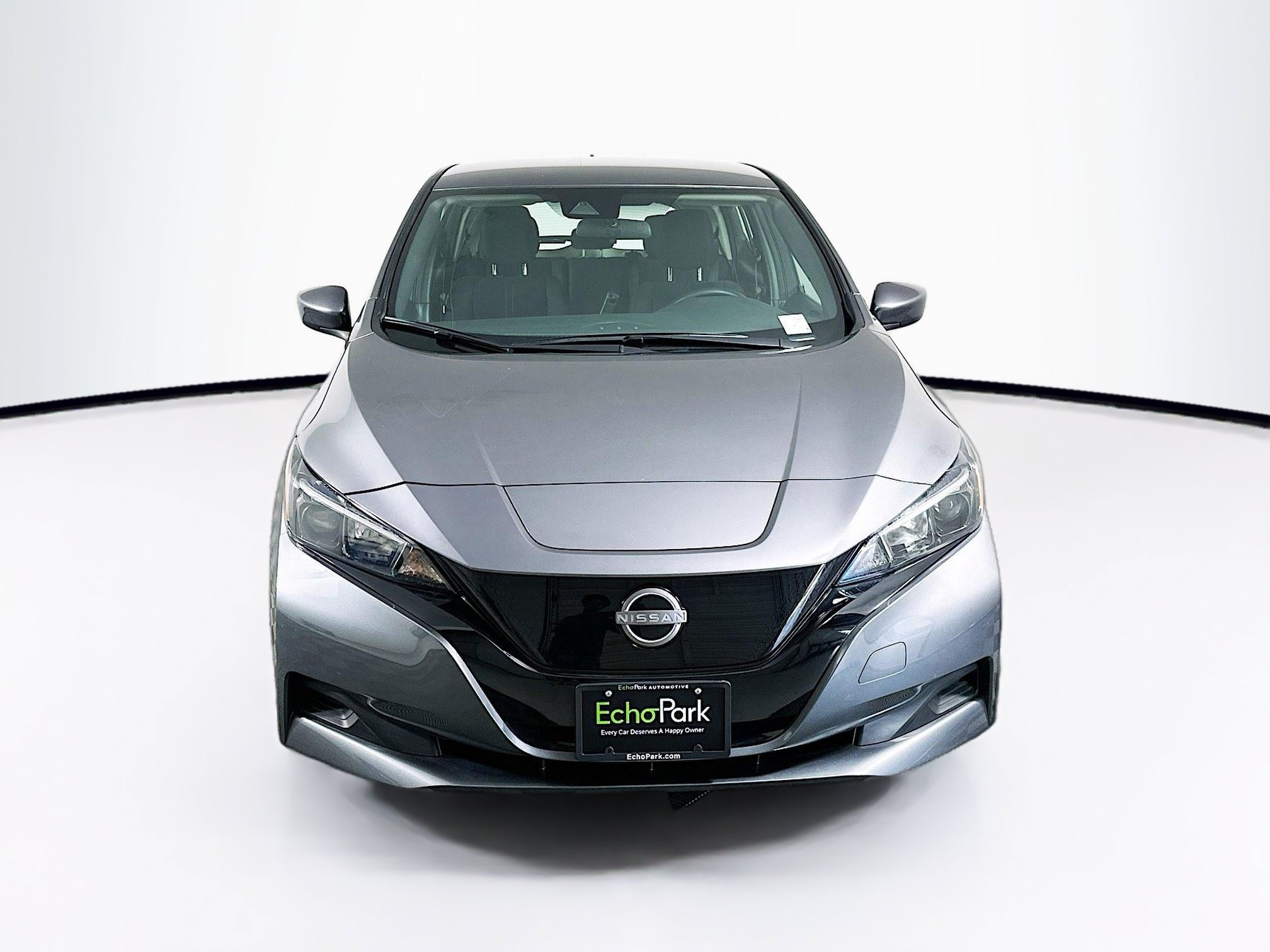 Used 2024 Nissan Leaf S FWD image 2