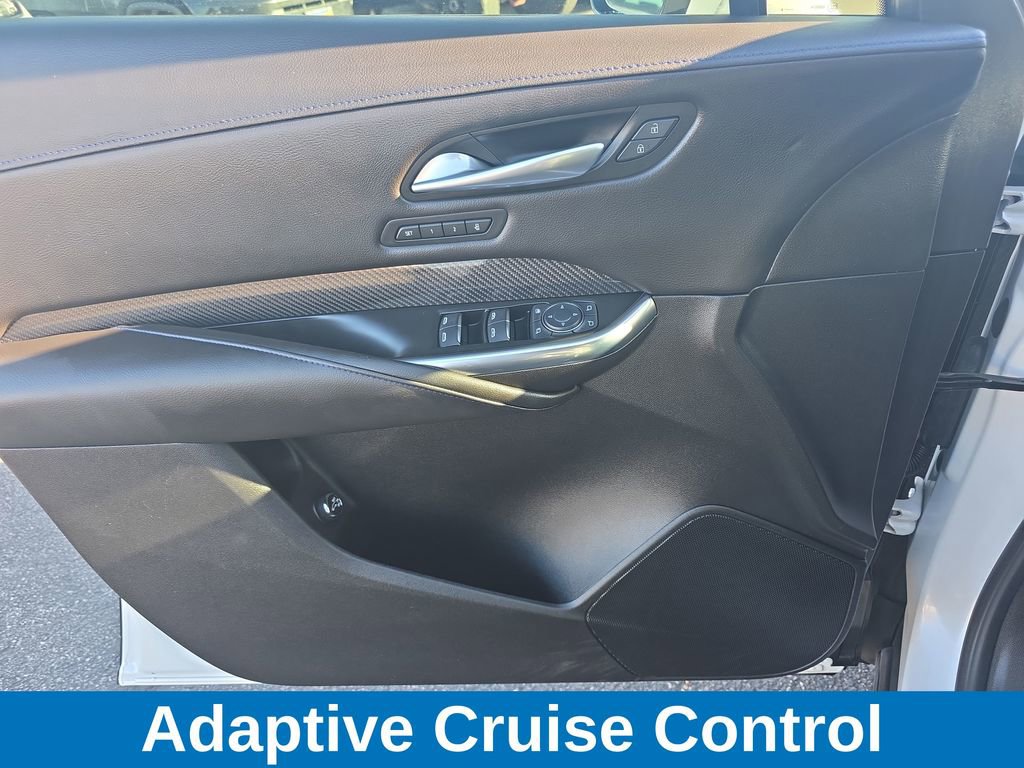 Used 2024 Cadillac XT4 Sport image 11