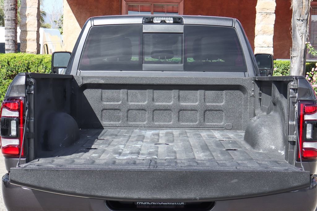 Used 2024 RAM 3500 Limited w/ Night Edition AWD/4WD image 8