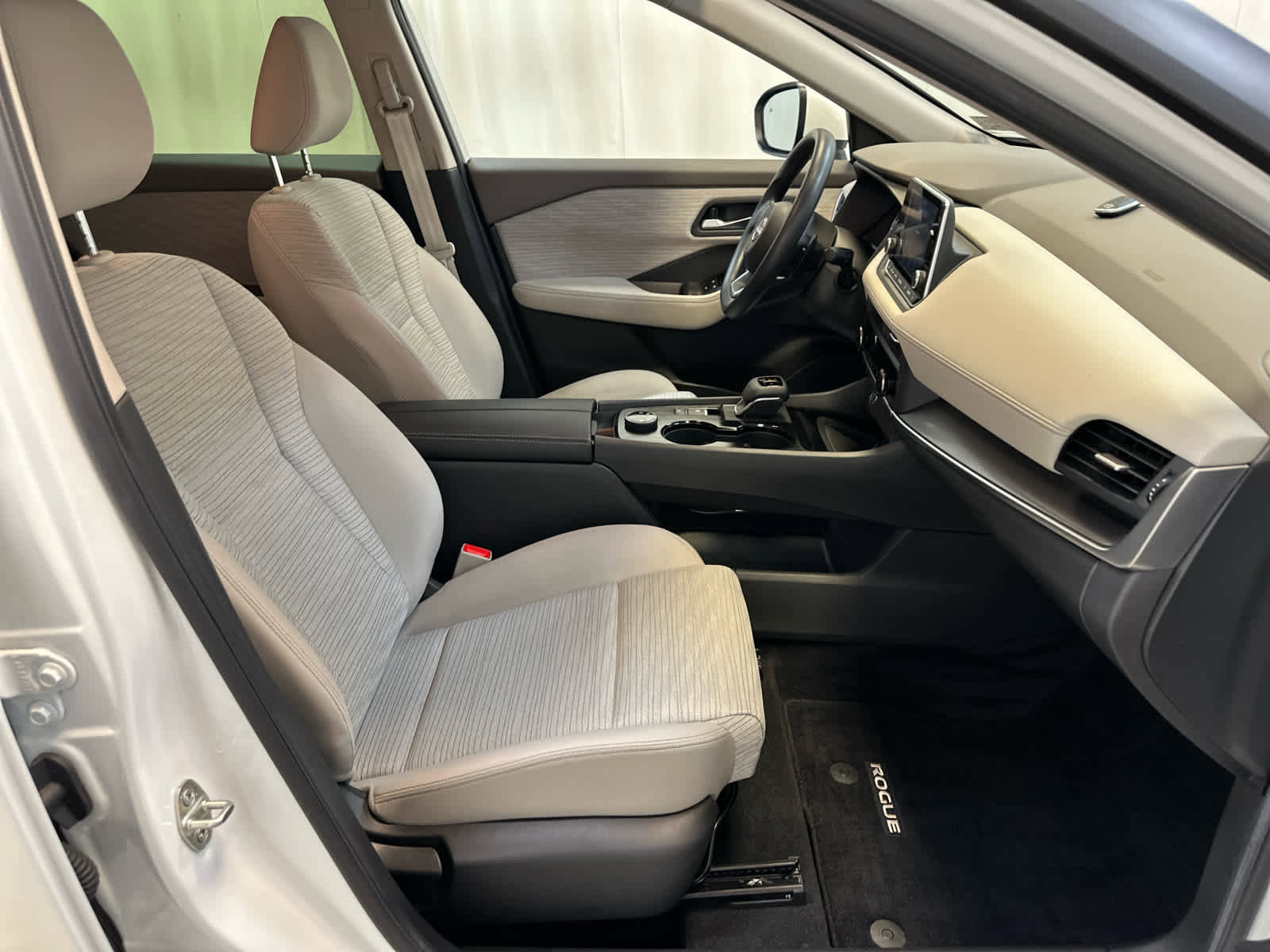 Certified 2023 Nissan Rogue SV AWD/4WD image 13