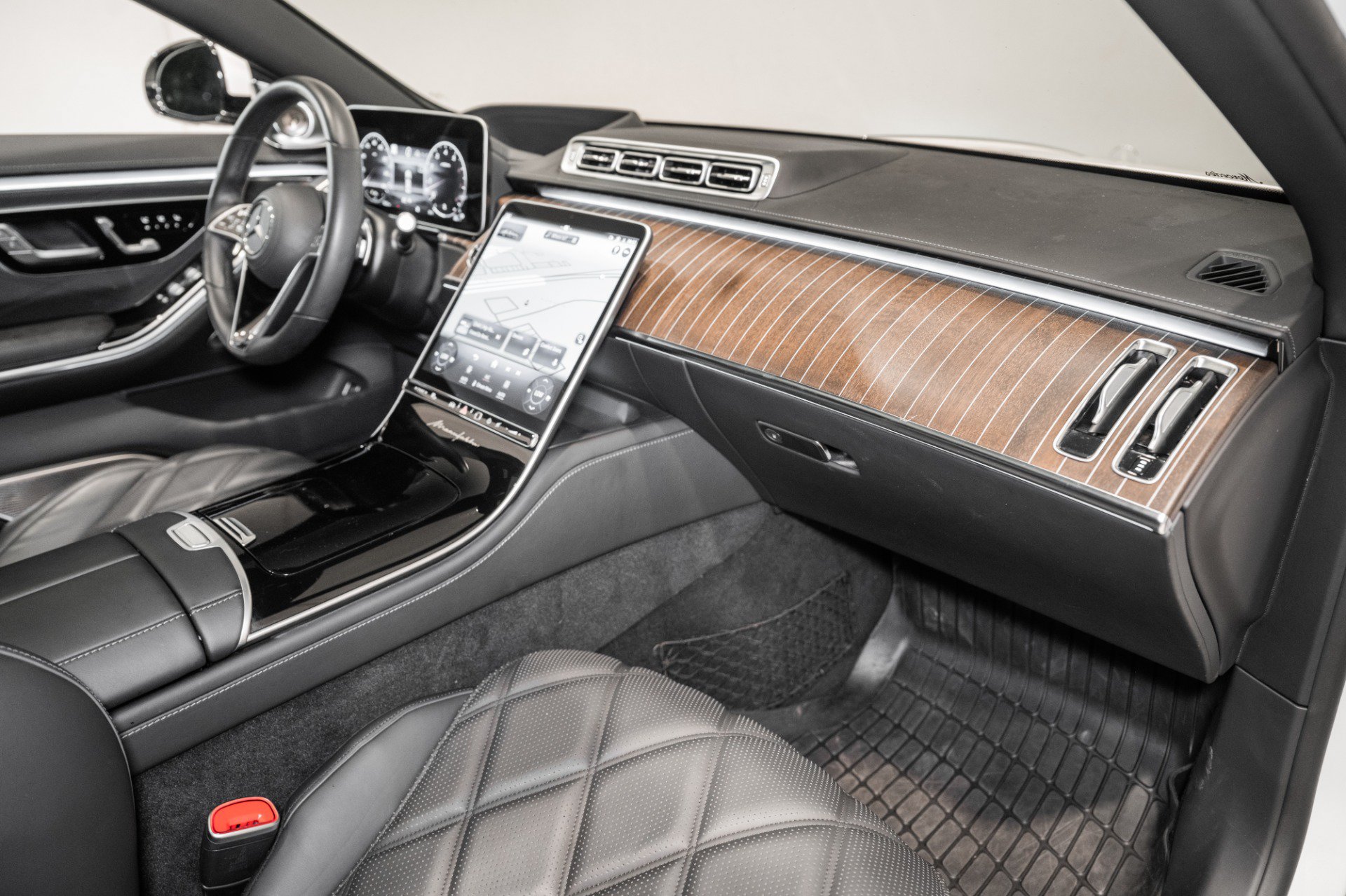 Used 2023 Mercedes-Benz Maybach S 680 4MATIC image 33