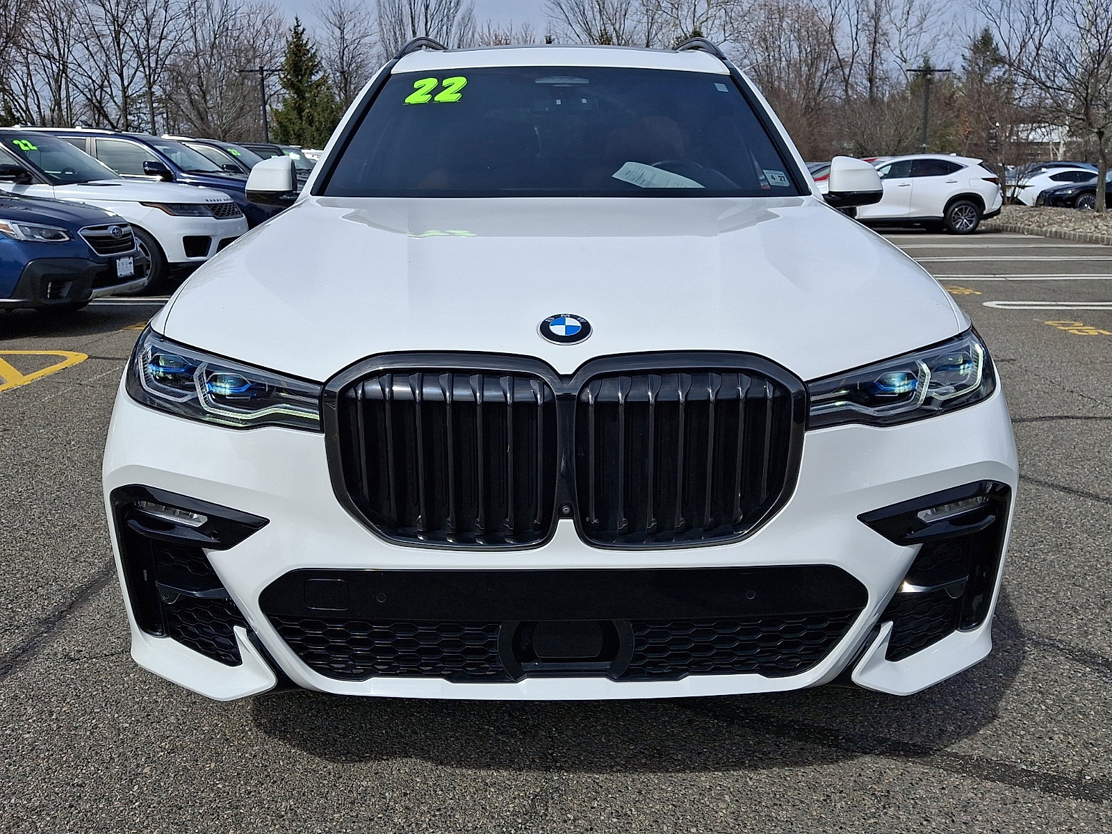 Used 2022 BMW X7 M50i image 2