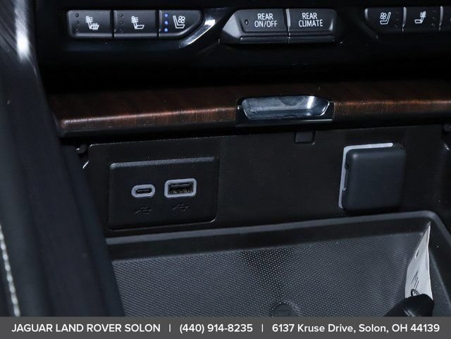 Used 2023 GMC Yukon XL Denali Ultimate AWD/4WD image 29