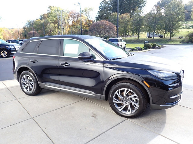 Certified 2023 Lincoln Corsair AWD w/ Equipment Group 101A image 7