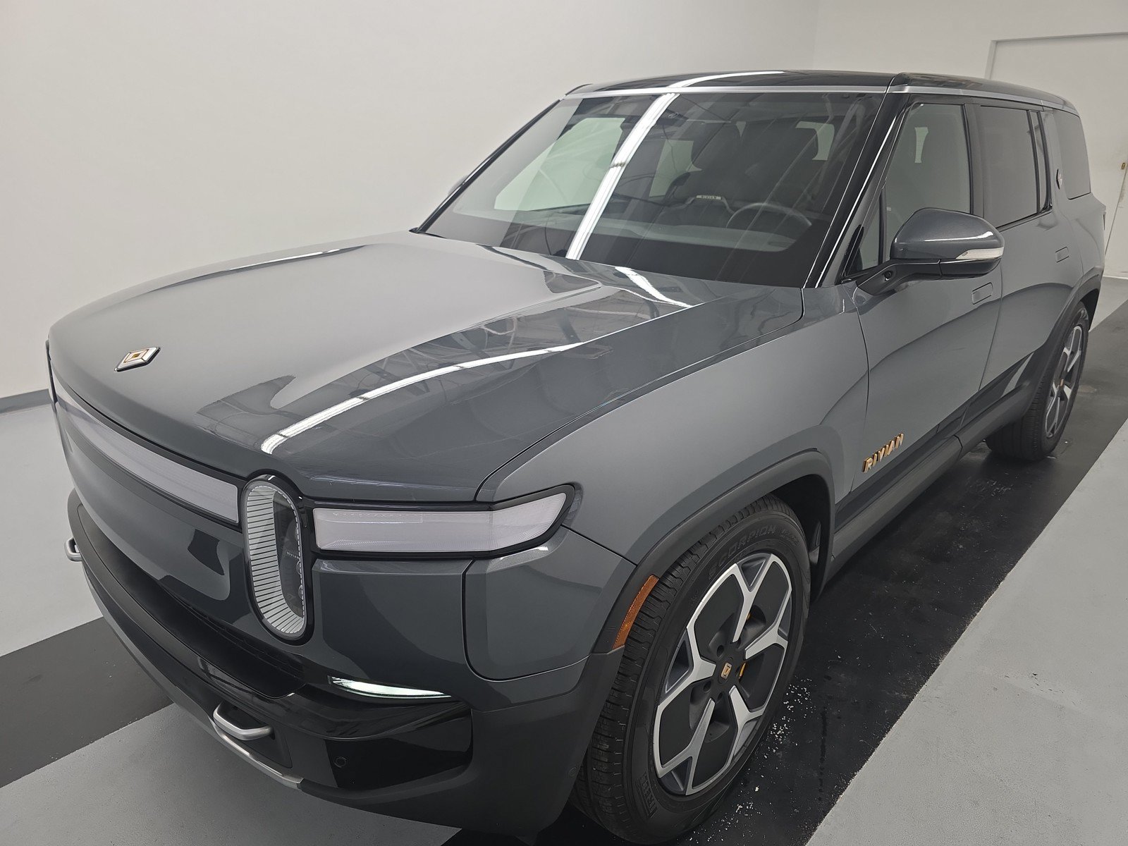 Used 2024 Rivian R1S Adventure
