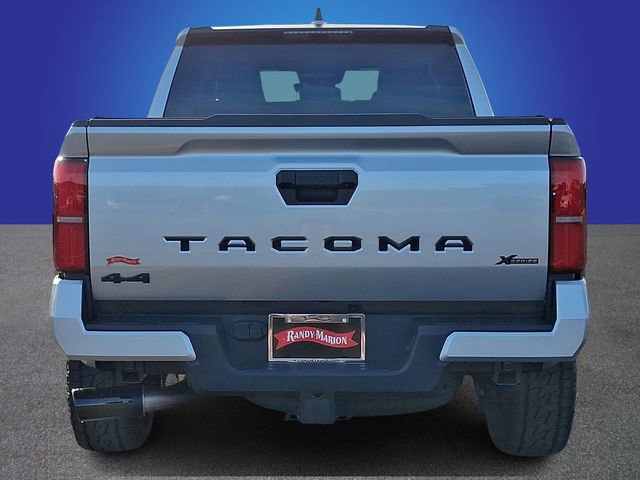 Used 2025 Toyota Tacoma SR5 AWD/4WD image 5