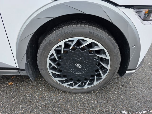 Used 2024 Hyundai Ioniq 5 Limited image 13