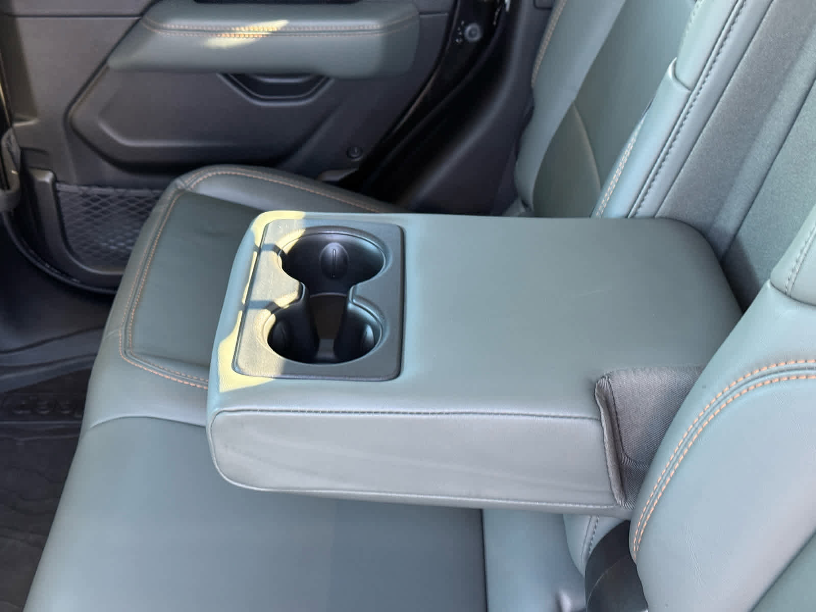 Used 2025 Jeep Gladiator Mojave w/ Convenience Group image 31