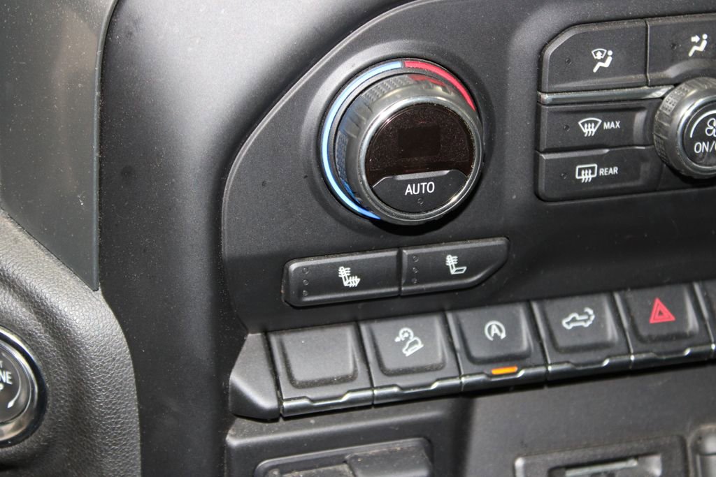 Used 2019 Chevrolet Silverado 1500 LT w/ Texas Edition AWD/4WD image 29