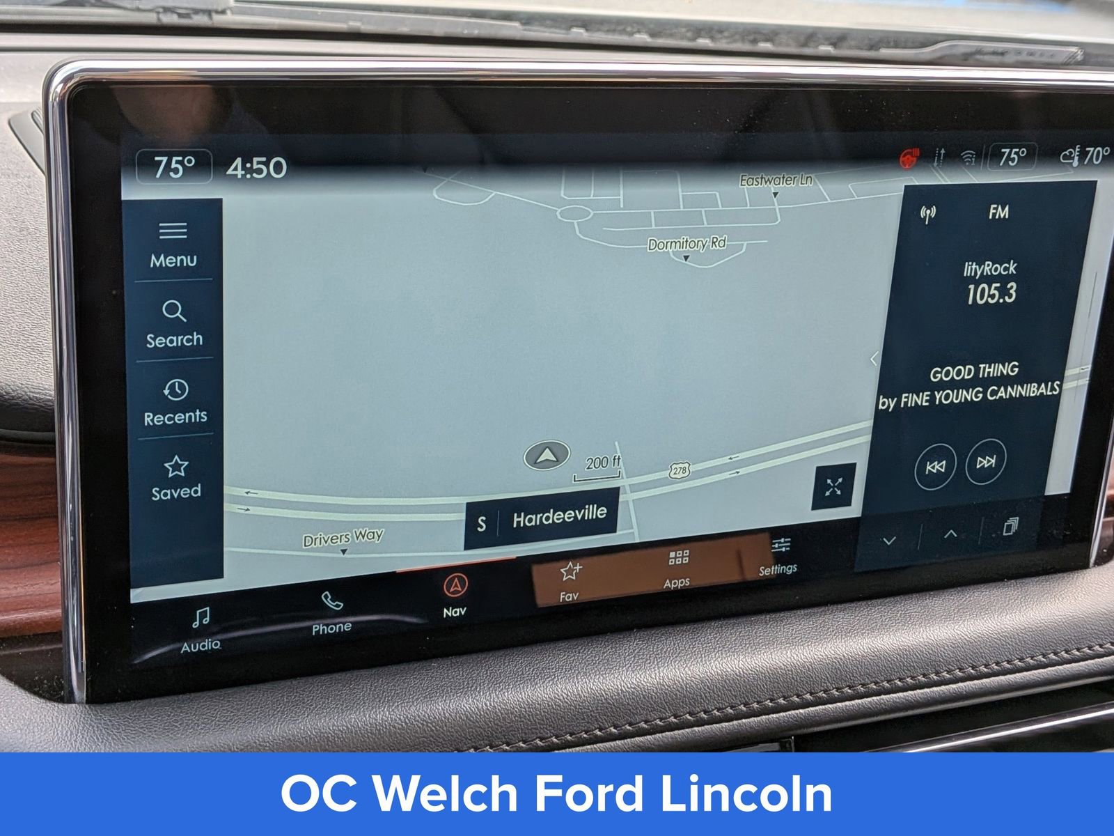 Used 2023 Lincoln Nautilus Reserve w/ Monochromatic Package image 16