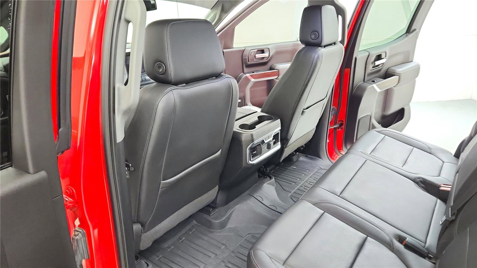 Used 2020 GMC Sierra 1500 SLT image 27