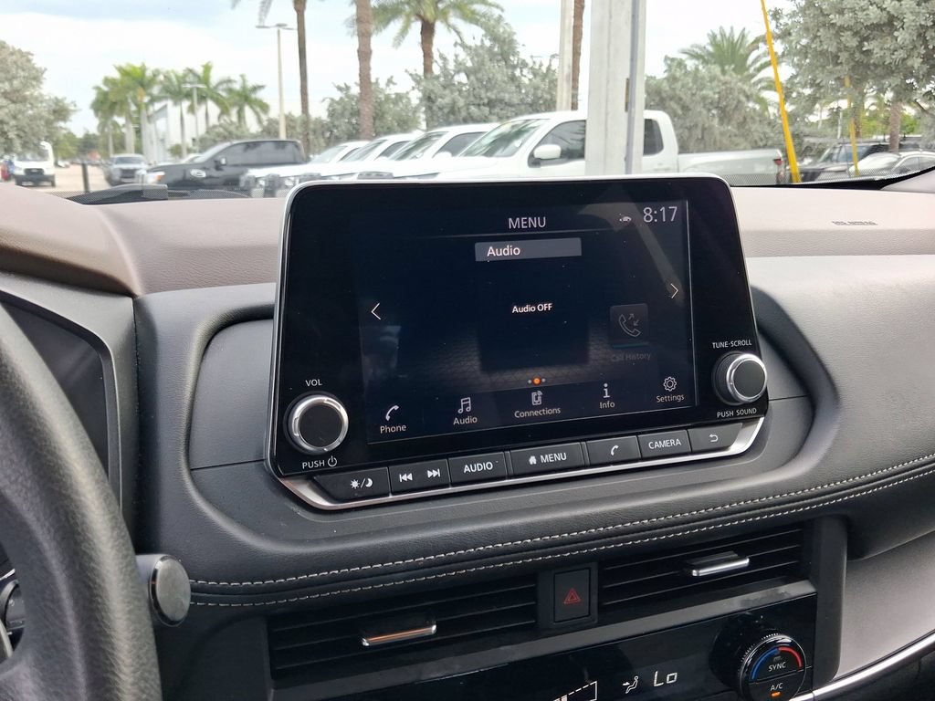 Certified 2023 Nissan Rogue SV FWD image 21