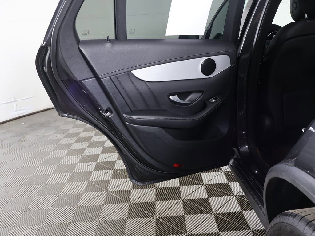 Used 2022 Mercedes-Benz GLC 300 4MATIC Coupe image 24