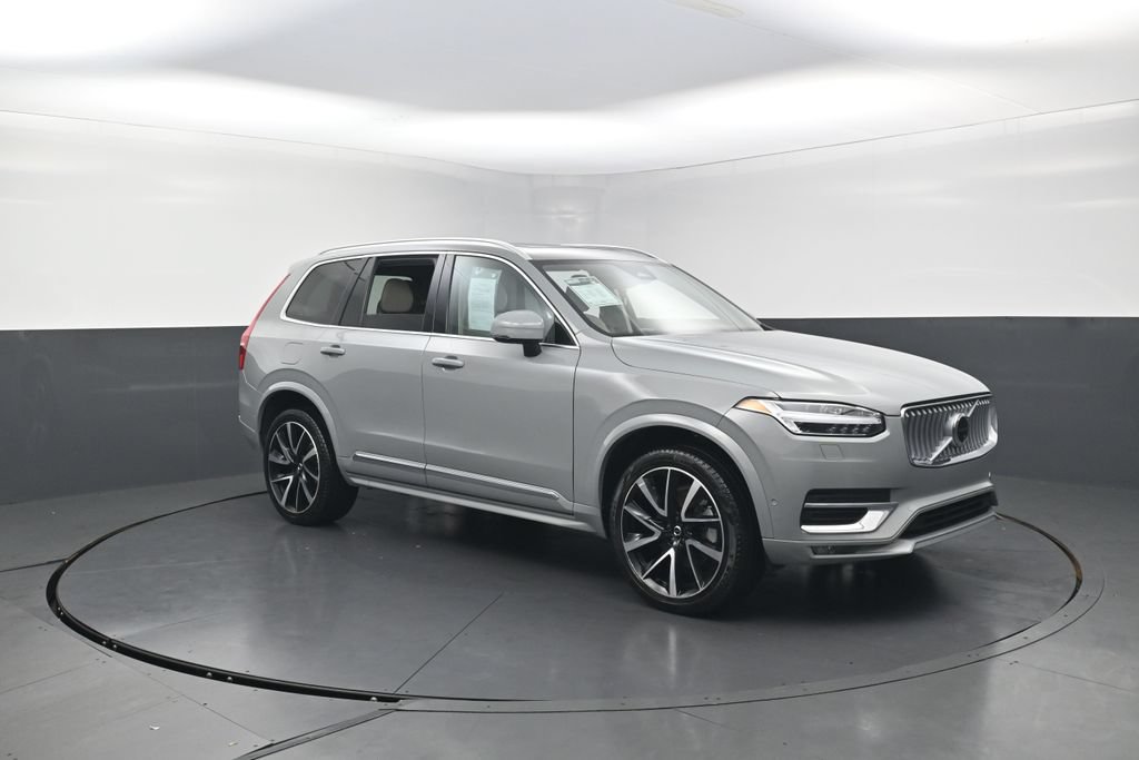 Used 2025 Volvo XC90 B5 Plus w/ Protection Package AWD/4WD image 39