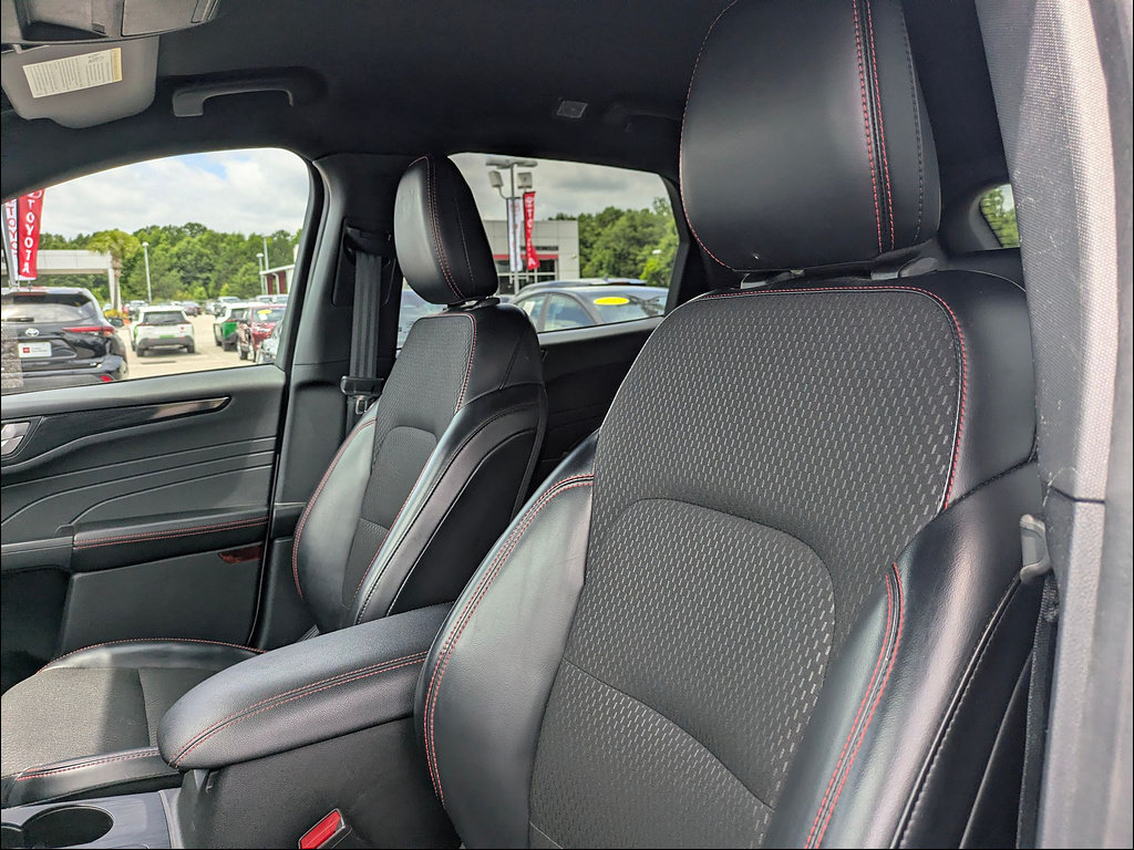 Used 2025 Ford Escape ST-Line FWD image 14