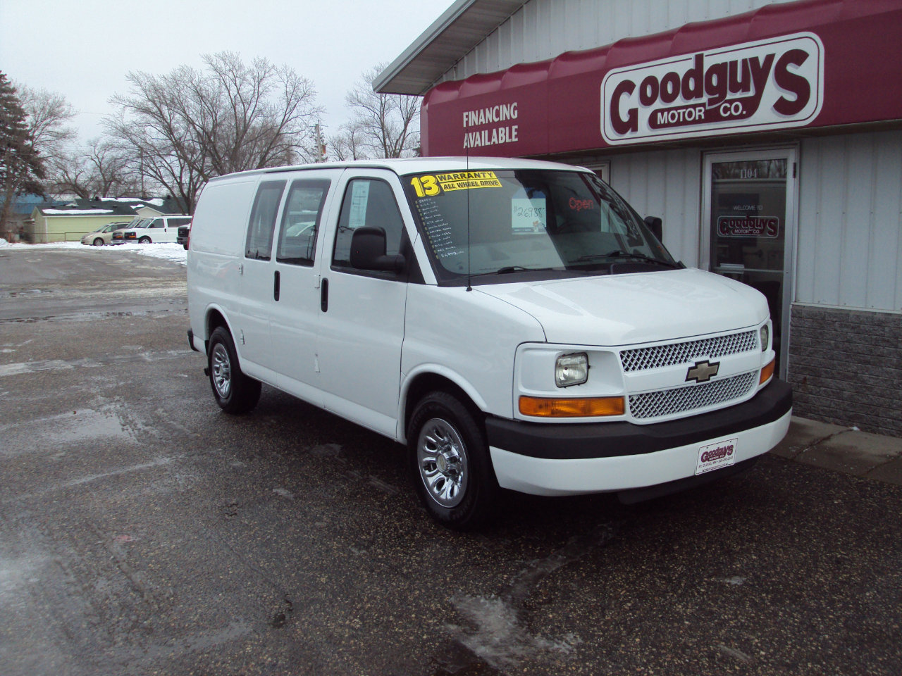 Used 2013 Chevrolet Express 1500 AWD image 2