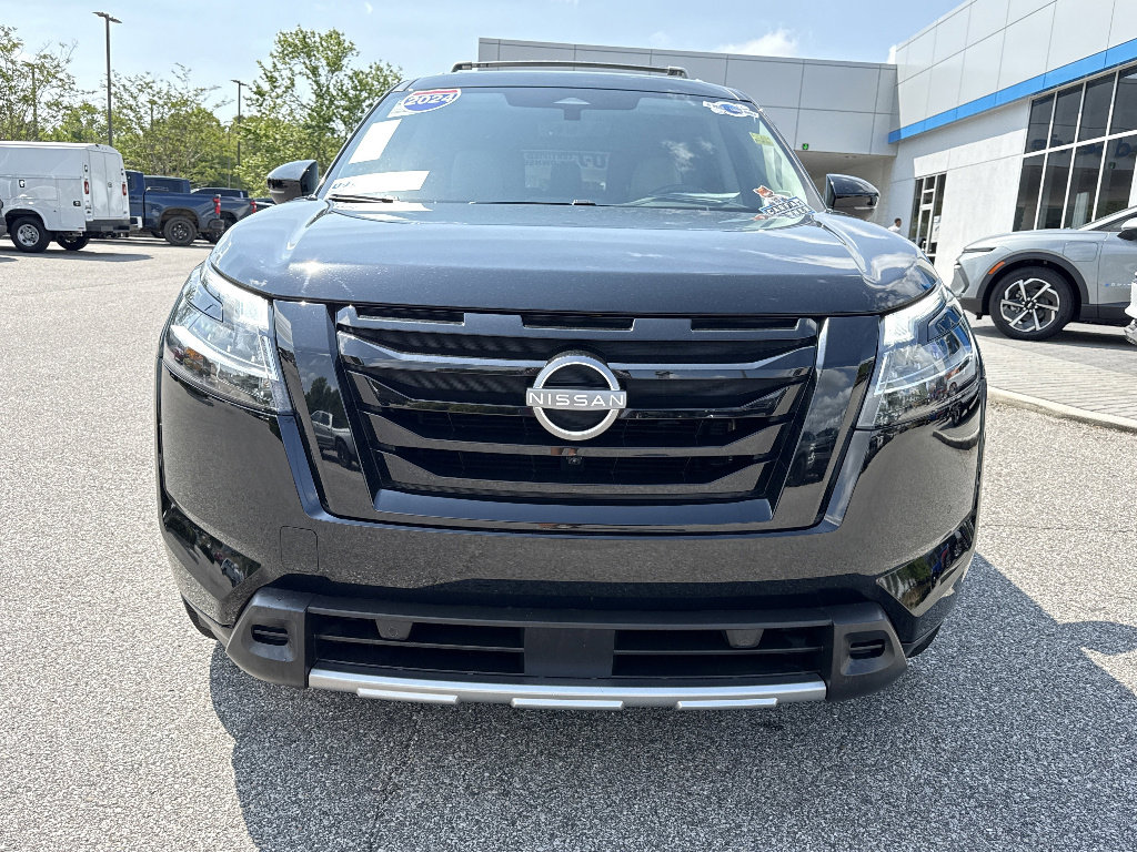 Used 2024 Nissan Pathfinder SL w/ SL Premium Package FWD image 8