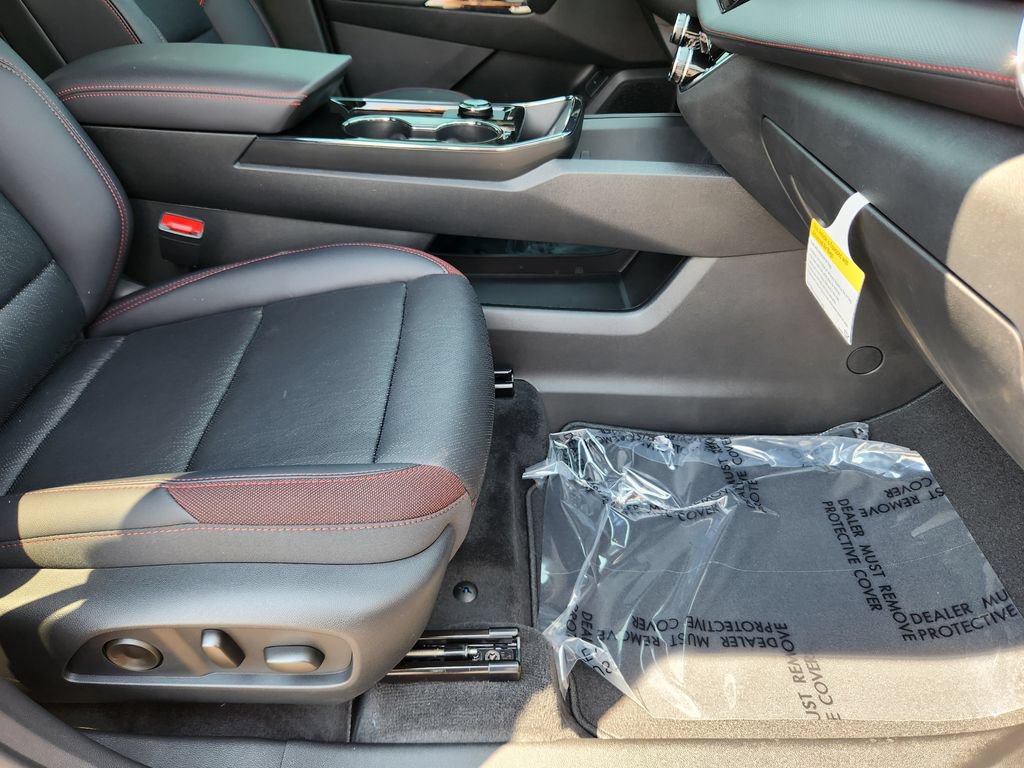 New 2027 Chevrolet Equinox RS w/ Safety and Technology Package AWD/4WD image 16