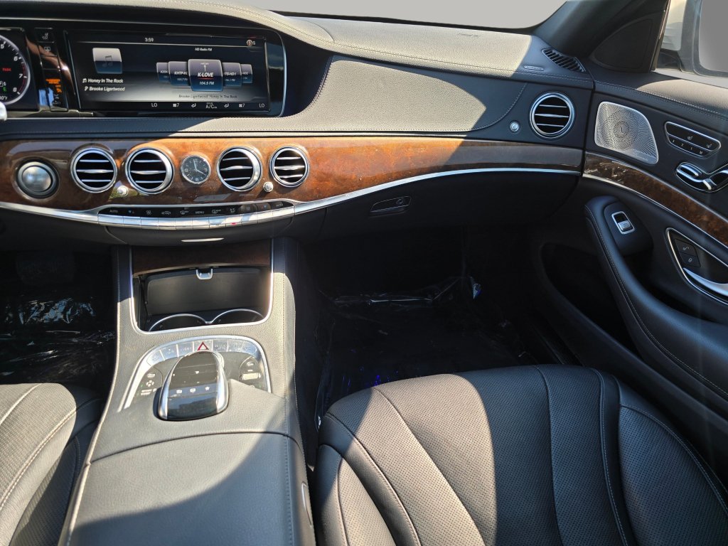 Used 2015 Mercedes-Benz S 550 4MATIC Sedan image 4