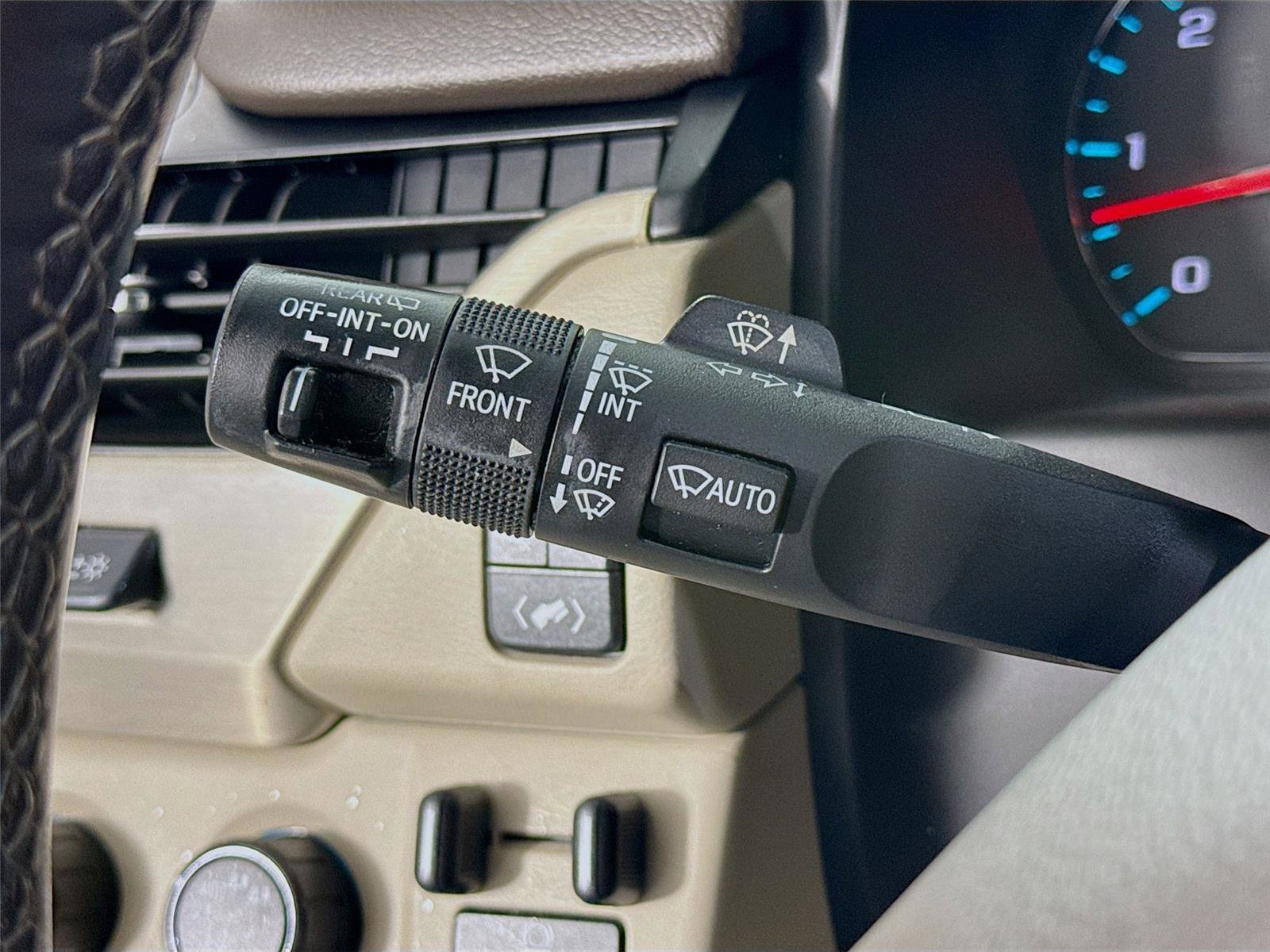 Used 2020 GMC Yukon XL Denali w/ Denali Ultimate Package image 5