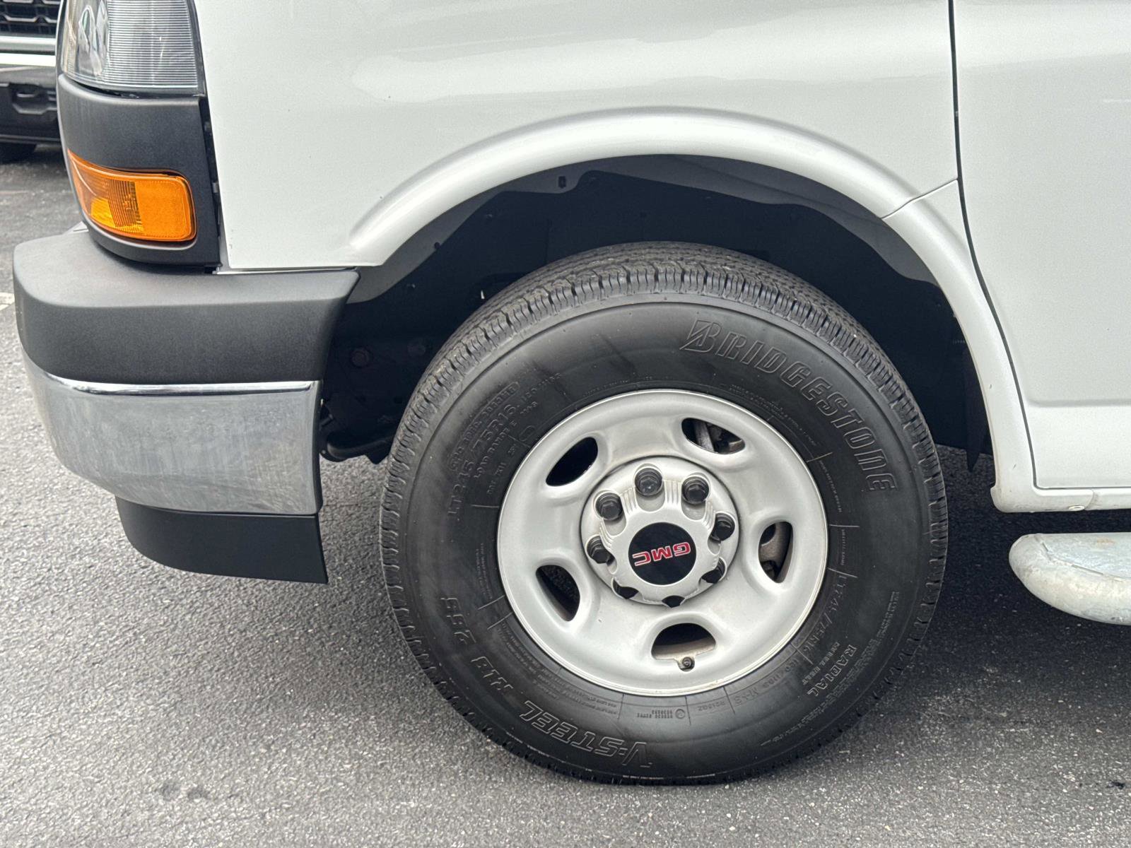 Used 2024 GMC Savana 2500 Work Van w/ Driver Convenience Package image 28