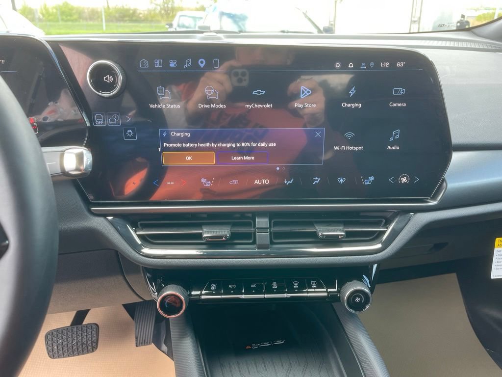 New 2026 Chevrolet Equinox EV RS FWD image 15