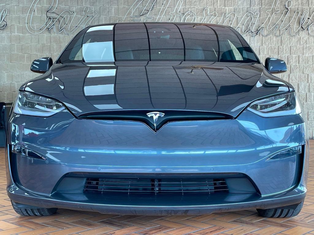 Used 2022 Tesla Model X Plaid image 4