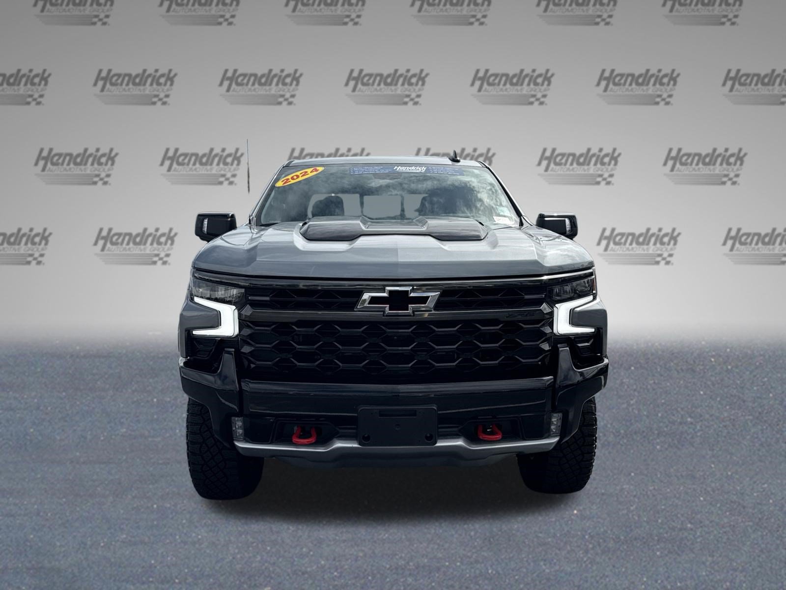 Used 2024 Chevrolet Silverado 1500 ZR2 w/ Technology Package AWD/4WD image 3