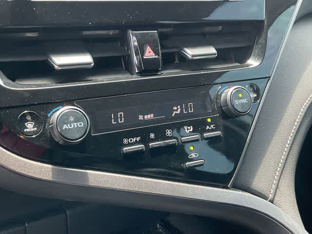 Used 2024 Toyota Camry SE FWD image 22