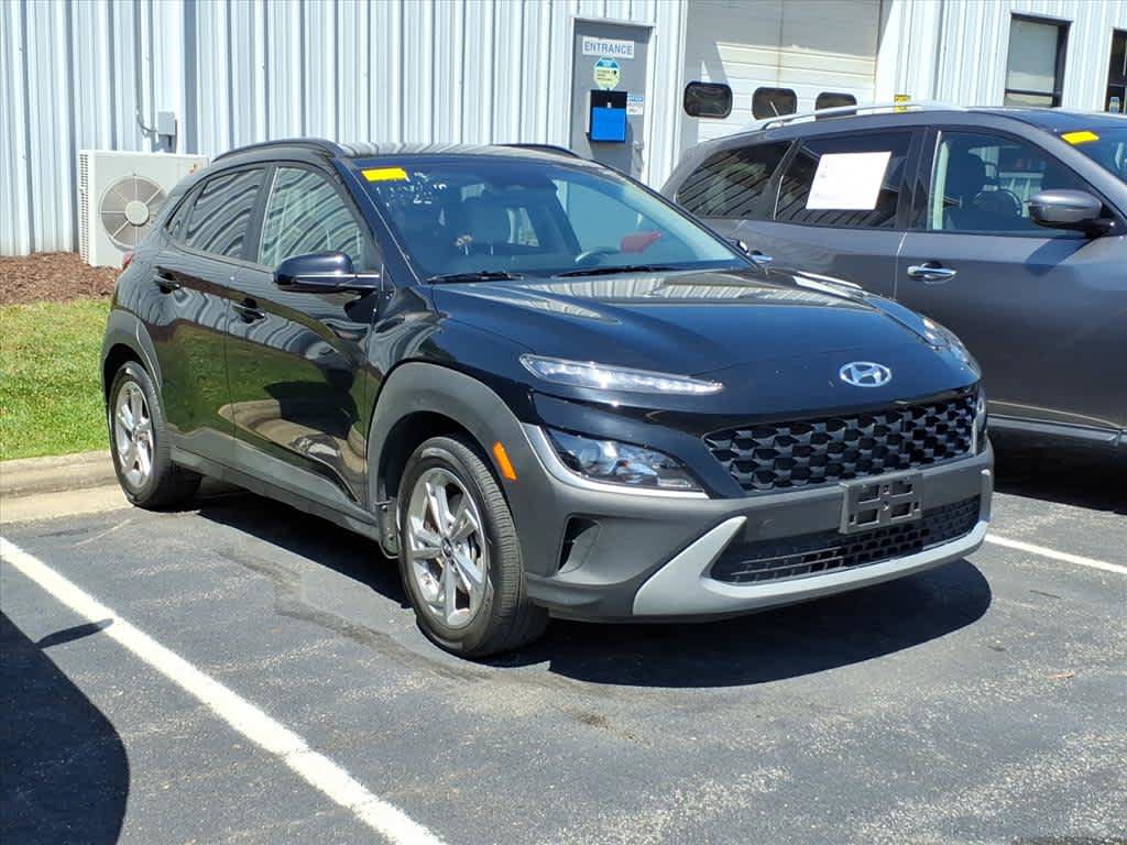 Used 2023 Hyundai Kona SEL w/ Cargo Package AWD/4WD image 9