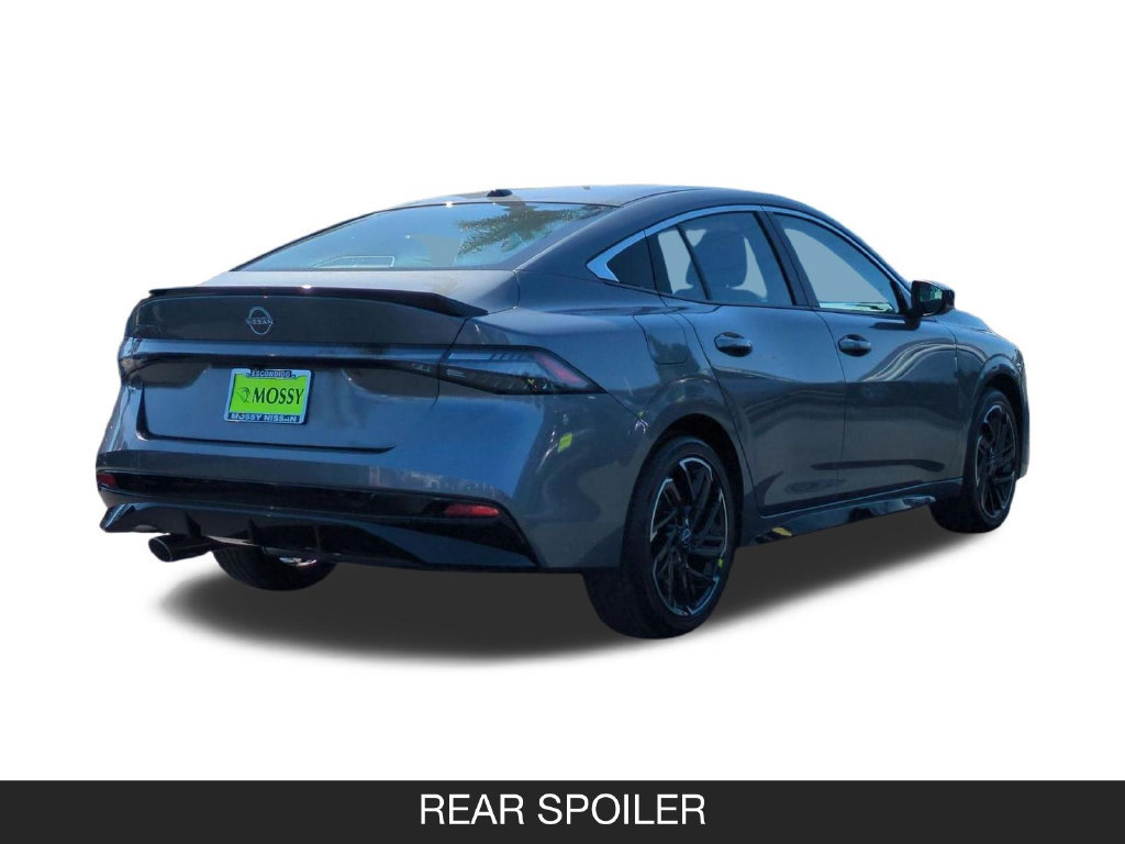 New 2027 Nissan Sentra SR w/ Floor Mat Package FWD image 9
