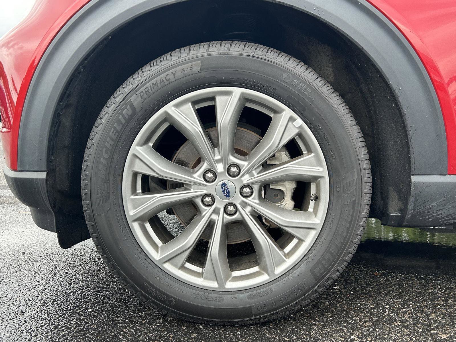 Used 2023 Ford Explorer Limited image 9