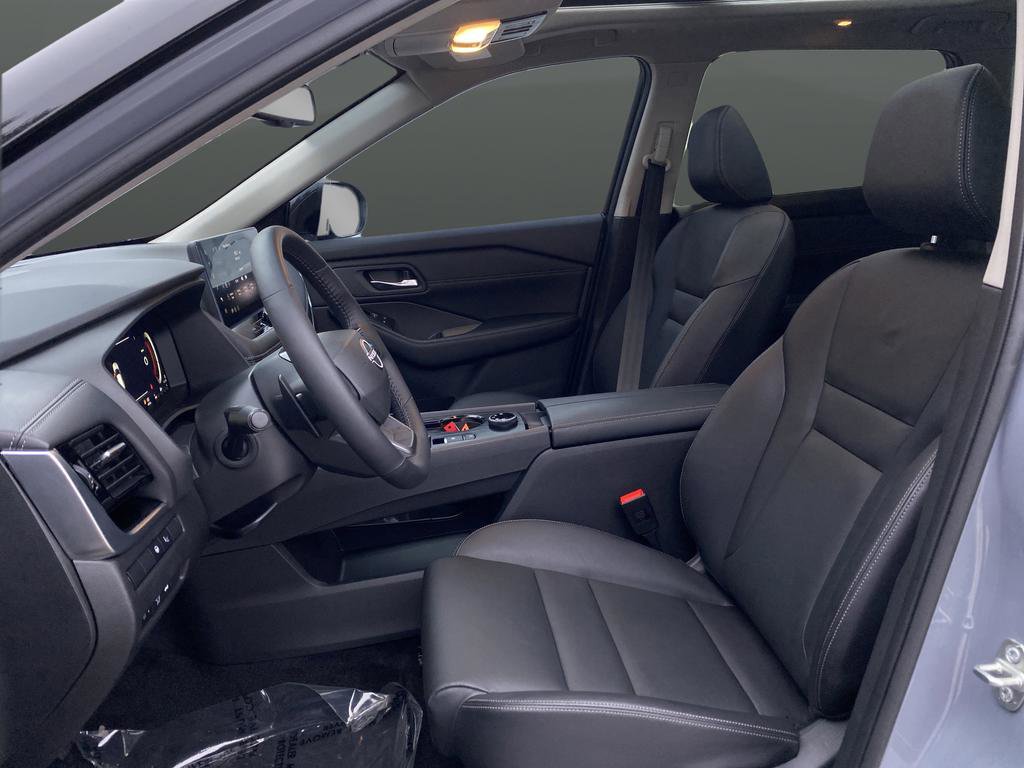 Used 2025 Nissan Rogue SL w/ SL Premium Package image 4