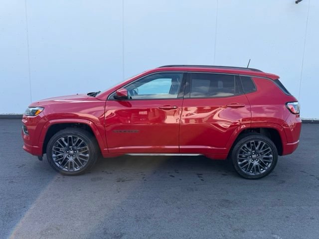 Used 2022 Jeep Compass Limited AWD/4WD image 10