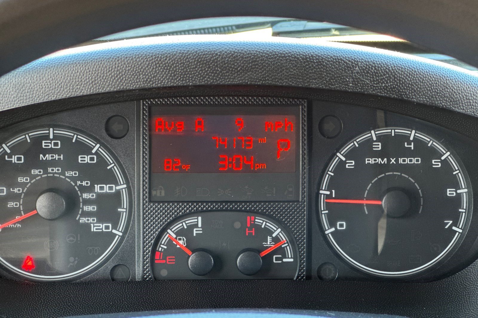 Used 2021 RAM ProMaster 2500 w/ Convenience Group FWD image 32
