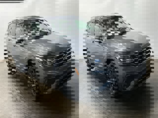 Certified 2022 Volkswagen Tiguan SE w/ Panoramic Sunroof Package image 32