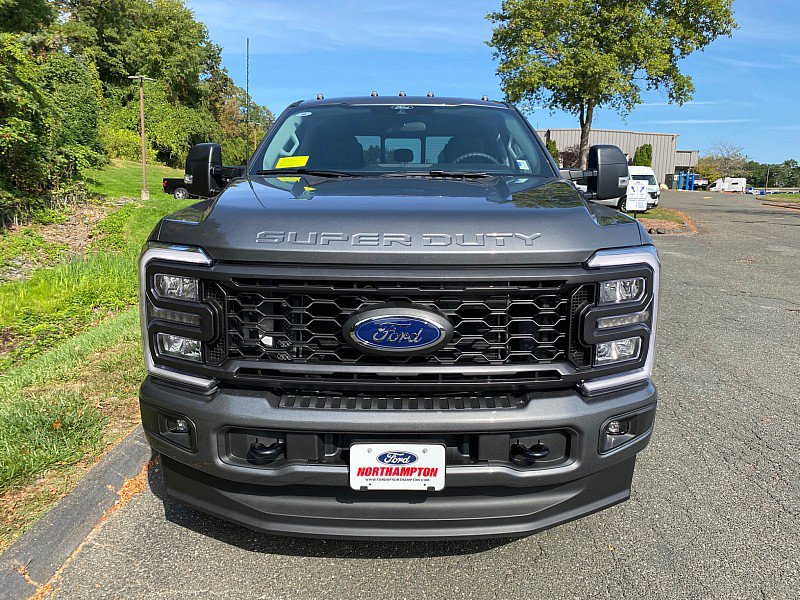 New 2026 Ford F250 XL image 2