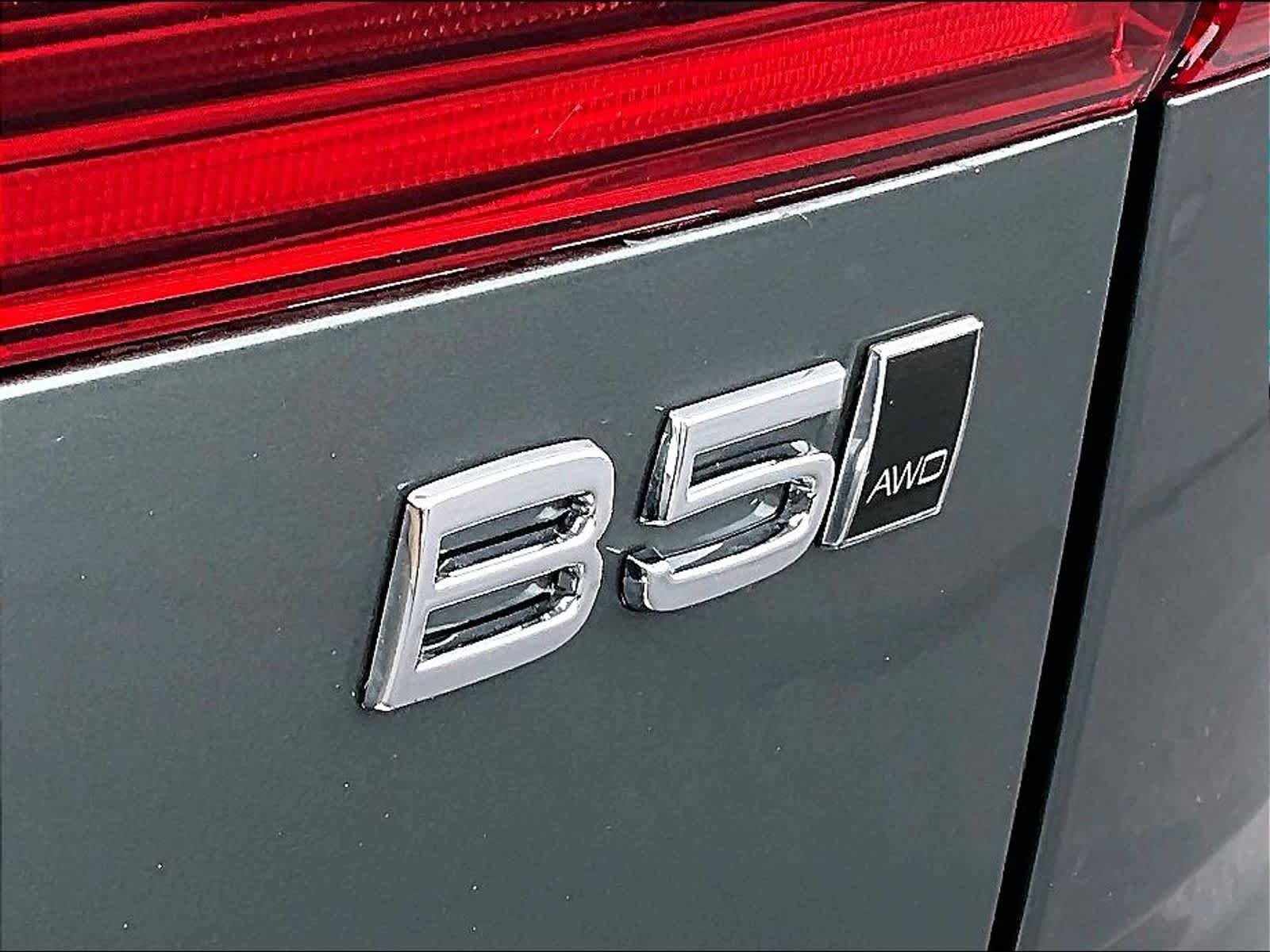 New 2026 Volvo XC60 B5 Plus w/ Climate Package AWD/4WD image 26