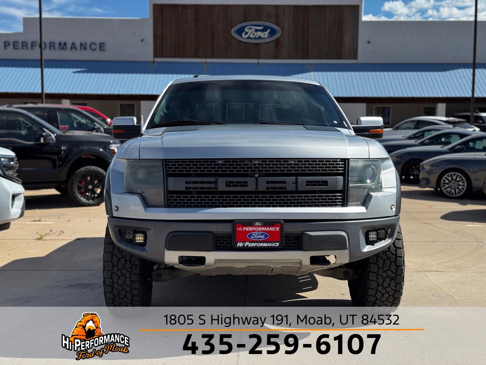 Used 2014 Ford F150 Raptor w/ Equipment Group 801A Luxury AWD/4WD image 2