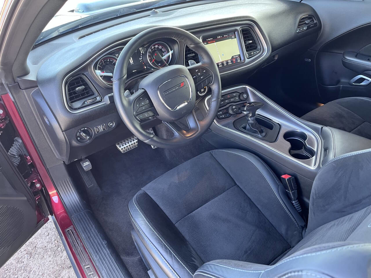 Used 2017 Dodge Challenger R/T Scat Pack RWD image 18