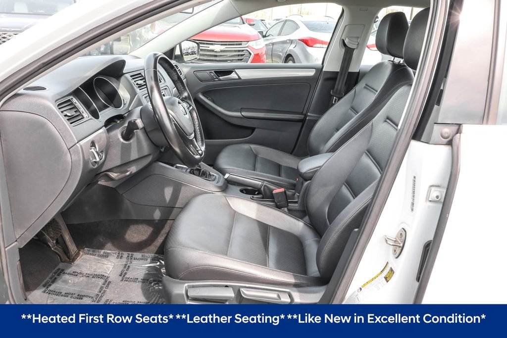 Used 2017 Volkswagen Jetta SE image 6