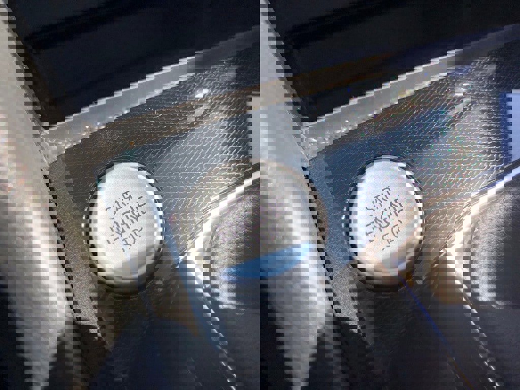 New 2025 Volkswagen Taos SEL image 29