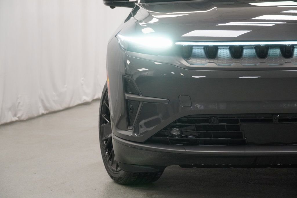 Used 2024 Jeep Wagoneer Launch Edition image 7