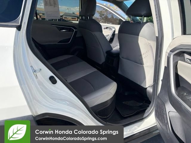 Used 2022 Toyota RAV4 Limited AWD/4WD image 18