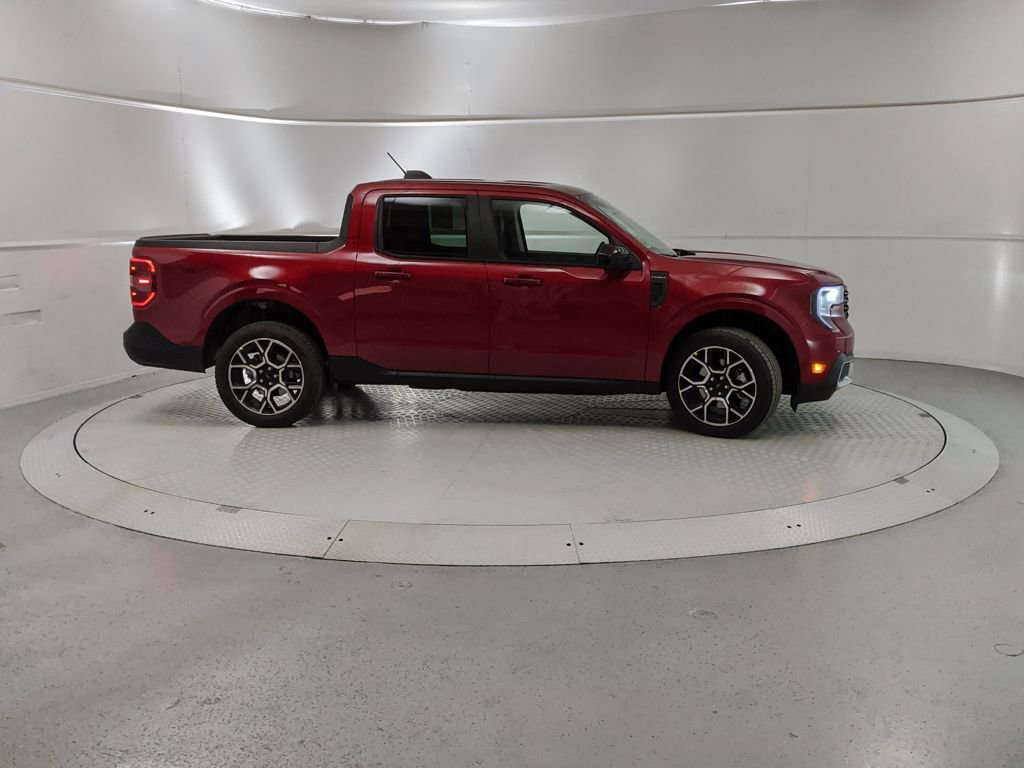 New 2026 Ford Maverick Lariat image 2