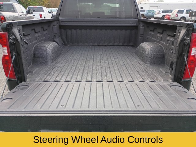 Used 2025 Chevrolet Silverado 1500 LT AWD/4WD image 19
