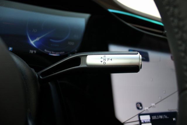 Used 2023 Mercedes-Benz EQS 580 4MATIC Sedan image 11